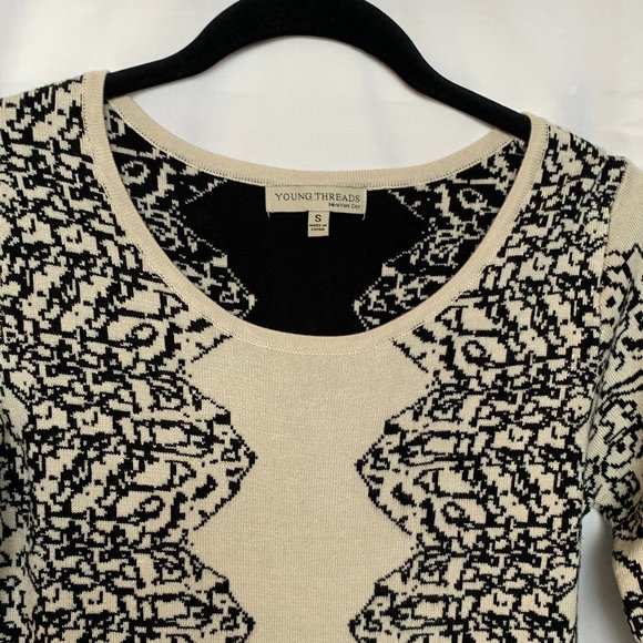 NEVER WORN Young Threads of NYC Sweater Dress - Picture 2 of 5